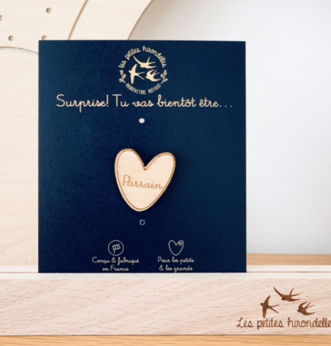 Pin`s en bois "parrain"