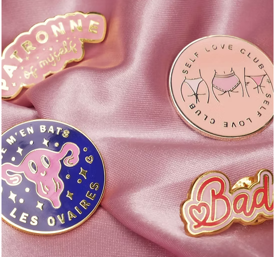 Pin`s "je m'en bats les ovaires"