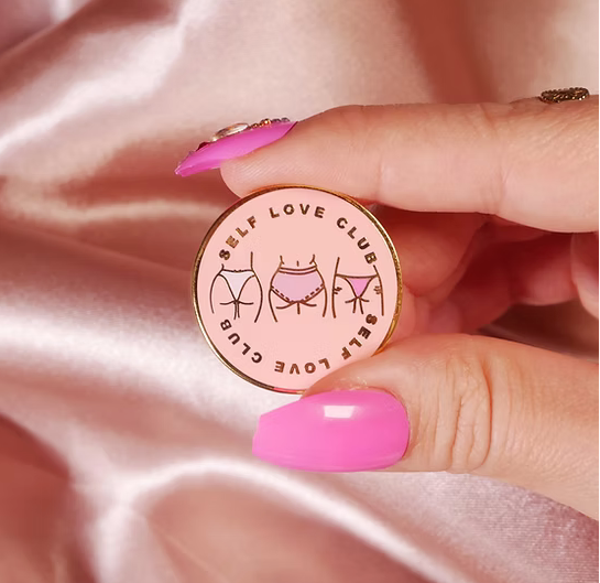 Pin`s "self love club"