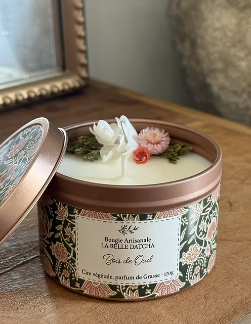 Bougie fleur "bois de oud"