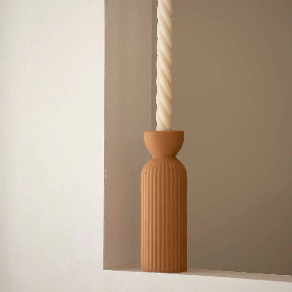 Bougeoir / vase en céramique camel